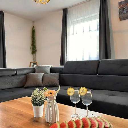 Vikendica Via - Cajusa, *